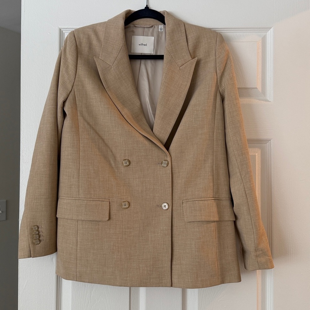 Aritzia Wilfred Blazer - Size 4